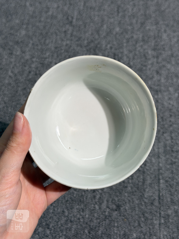 清晚期青花粉彩八仙过海纹三才盖碗 - 图10